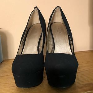 Charlotte Russe pumps